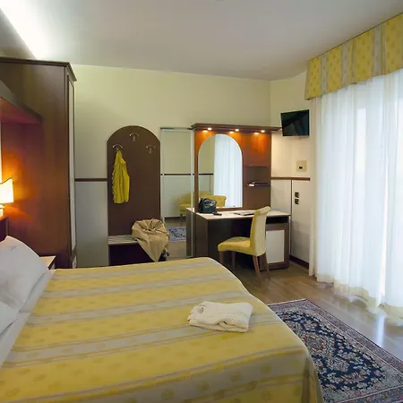 Vidi Miramare & Delfino Jesolo
