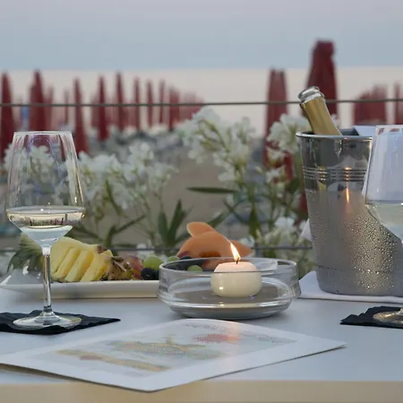 Vidi Miramare & Delfino Hotel