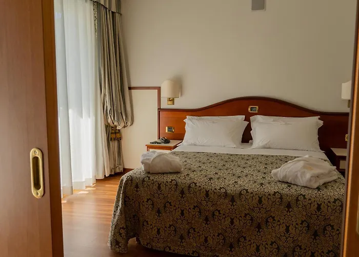 Vidi Miramare & Delfino