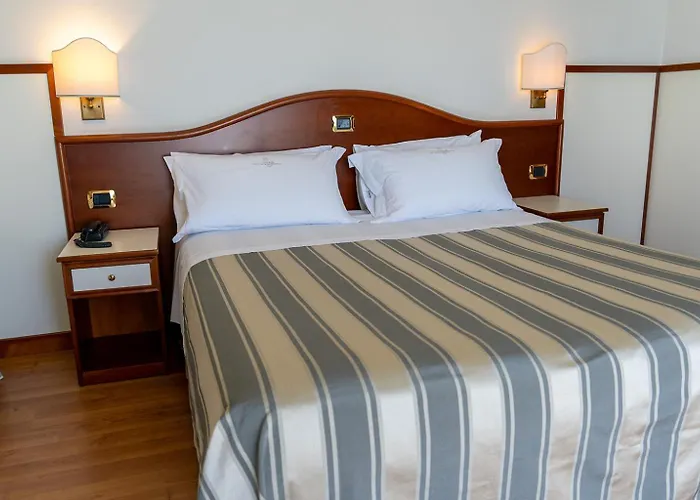 Vidi Miramare & Delfino