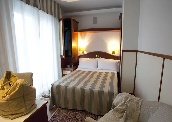 Ξενοδοχείο Vidi Miramare & Delfino 4*