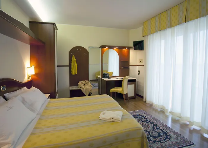 Vidi Miramare & Delfino Τζεσόλο Λίντο